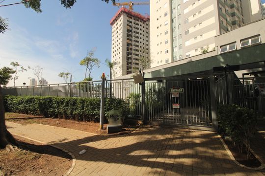 Fachada de apartamento à venda com 2 quartos, 55m² em Liberdade, São Paulo
