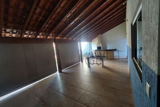 Churrasqueira de casa para alugar com 2 quartos, 200m² em Jardim Patricia, Uberlândia