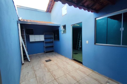 Área de serviço de casa para alugar com 2 quartos, 200m² em Jardim Patricia, Uberlândia