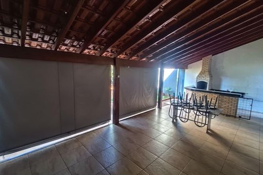 Churrasqueira de casa para alugar com 2 quartos, 200m² em Jardim Patricia, Uberlândia