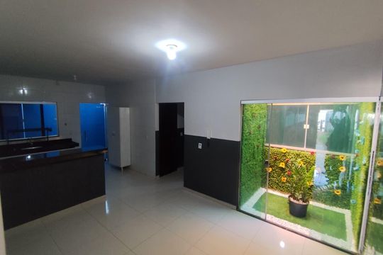 Casa para alugar com 2 quartos, 200m² em Jardim Patricia, Uberlândia