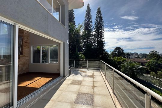 Varanda da Sala de casa de condomínio para alugar com 5 quartos, 600m² em Morada dos Pinheiros (aldeia da Serra), Barueri