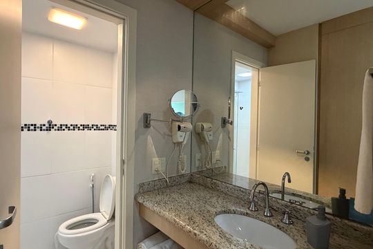 Banheiro de kitnet/studio à venda com 1 quarto, 37m² em Jacarepaguá, Rio de Janeiro