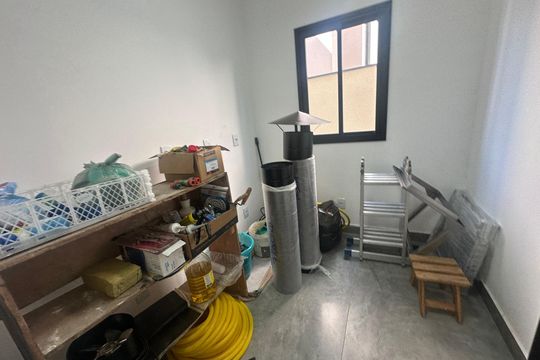 Quarto de Serviço de casa de condomínio à venda com 4 quartos, 304m² em Santana de Parnaíba, Barueri