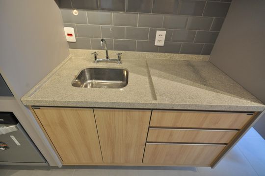 Cozinha de apartamento para alugar com 1 quarto, 30m² em Tucuruvi, São Paulo