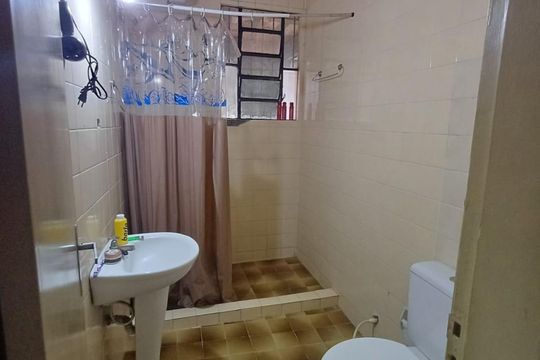 Banheiro de casa para alugar com 2 quartos, 250m² em Guaratiba, Rio de Janeiro