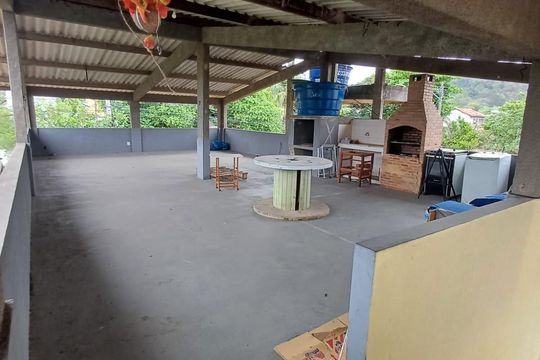 Área externa de casa para alugar com 2 quartos, 250m² em Guaratiba, Rio de Janeiro