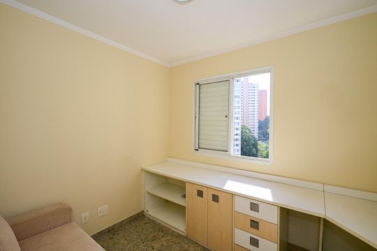 Quarto de apartamento à venda com 2 quartos, 70m² em Vila Andrade, São Paulo
