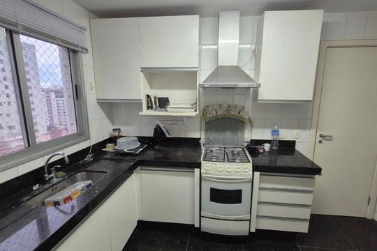 Apartamento para alugar com 4 quartos, 150m² em Buritis, Belo Horizonte