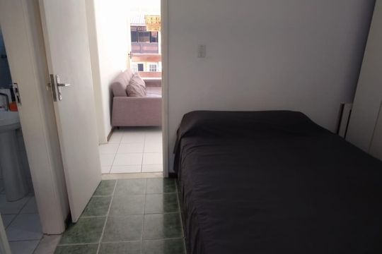 Quarto de casa de condomínio para alugar com 1 quarto, 55m² em Pituaçu, Salvador