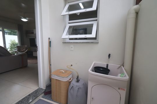 Área de Serviço de casa de condomínio à venda com 2 quartos, 72m² em São José, Novo Hamburgo