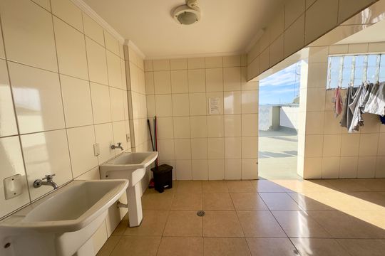 Área comum Lavanderia de apartamento para alugar com 3 quartos, 70m² em Jardim Santa Edwirges, Guarulhos