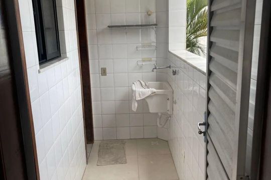 Área de serviço de apartamento para alugar com 2 quartos, 96m² em Itapuã, Salvador