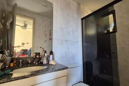 Banheiro de apartamento para alugar com 3 quartos, 72m² em Jardim Esmeralda, São Paulo