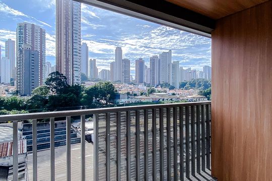 Varanda de kitnet/studio à venda com 1 quarto, 25m² em Vila Regente Feijó, São Paulo