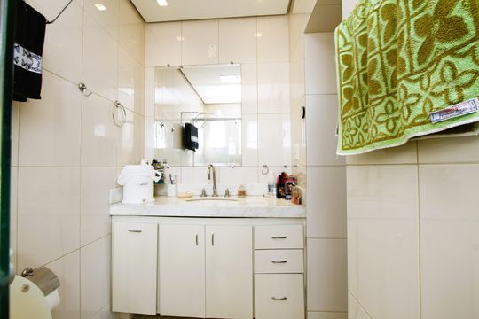 Casa à venda com 4 quartos, 300m² em Carlos Prates, Belo Horizonte