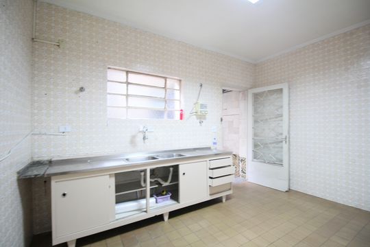 Cozinha de casa à venda com 2 quartos, 123m² em Jardim Bom Tempo, Taboão da Serra