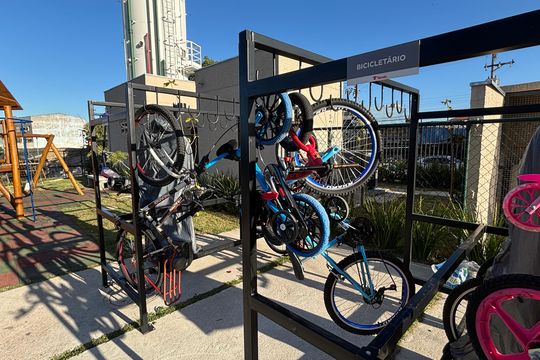 bicicletário de apartamento à venda com 2 quartos, 32m² em Parque Erasmo Assunção, Santo André