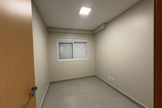 Quarto de apartamento à venda com 2 quartos, 68m² em Serrinha, Goiânia