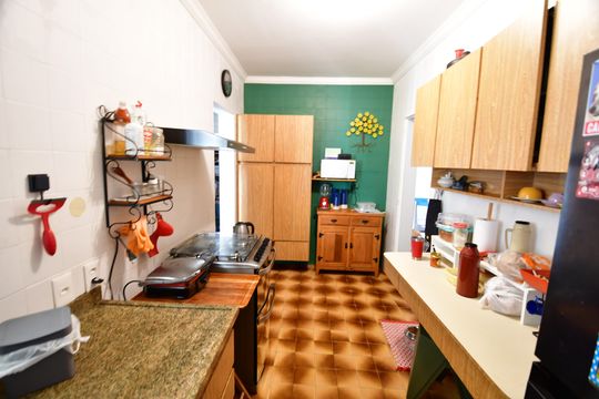 Cozinha de apartamento à venda com 2 quartos, 90m² em Jardim Chapadão, Campinas