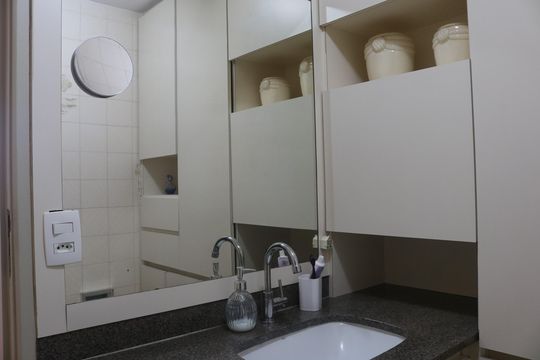 Banheiro 2 de apartamento à venda com 2 quartos, 88m² em Vila Ipojuca, São Paulo