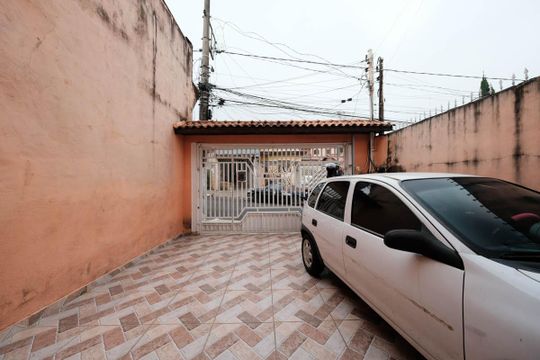 Garagem de casa para alugar com 3 quartos, 86m² em Parque Boturussu, São Paulo