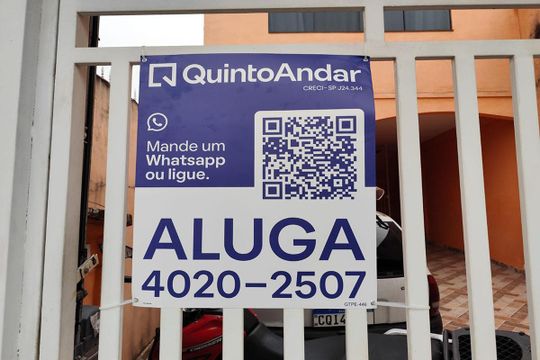 Fachada de casa para alugar com 3 quartos, 86m² em Parque Boturussu, São Paulo