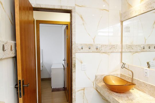 Banheiro Social de apartamento à venda com 3 quartos, 83m² em Alto Caiçaras, Belo Horizonte