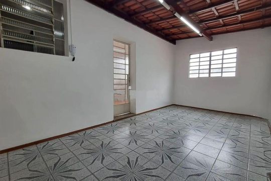 Sala de casa para alugar com 3 quartos, 369m² em Betânia, Belo Horizonte