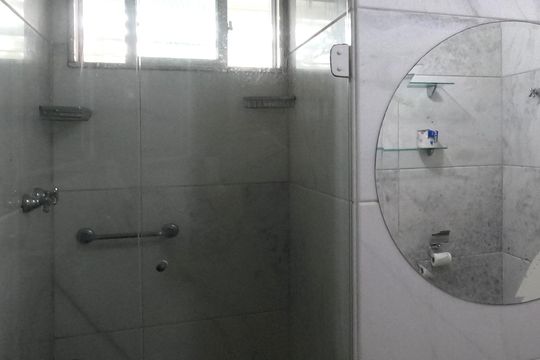 Banheiro do Quarto 3 de apartamento para alugar com 3 quartos, 211m² em José Menino, Santos