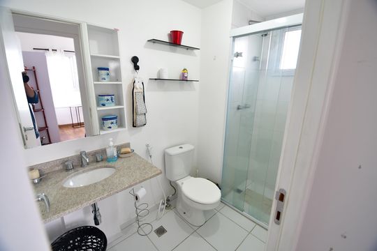 Banheiro de apartamento para alugar com 1 quarto, 42m² em Bosque, Campinas
