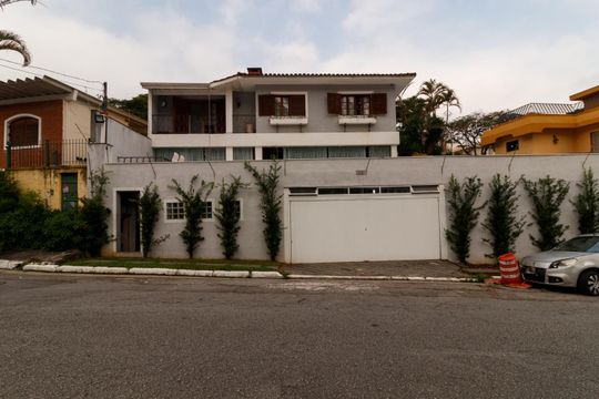 Fachada de casa para alugar com 4 quartos, 560m² em Jardim Virginia Bianca, São Paulo