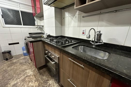 Cozinha de apartamento à venda com 2 quartos, 51m² em Centro, Barueri
