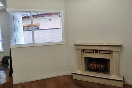 Casa à venda com 3 quartos, 321m² em Morada dos Pássaros, Barueri