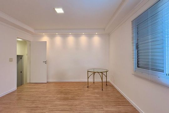Casa à venda com 3 quartos, 317m² em Aldeia da Serra, Barueri