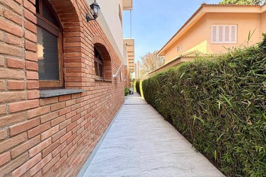 Casa à venda com 4 quartos, 460m² em Residencial das Estrelas, Barueri