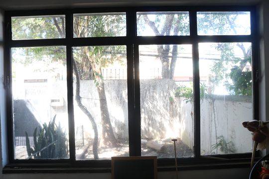 Sala de casa à venda com 2 quartos, 250m² em Vila Ipojuca, São Paulo