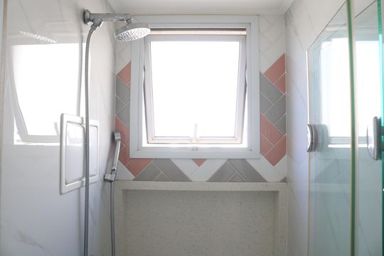 Banheiro 1 de apartamento à venda com 2 quartos, 134m² em Vila Anastácio, São Paulo