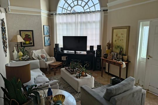 Casa para alugar com 3 quartos, 230m² em Urbanova II, São José dos Campos