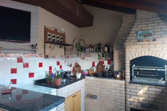 Casa à venda com 3 quartos, 200m² em Vila Santos, São Paulo