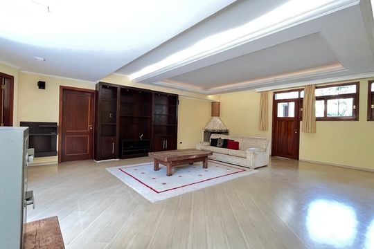 Casa à venda com 4 quartos, 903m² em Residencial das Estrelas, Barueri