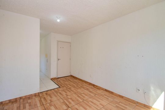 Sala de apartamento para alugar com 2 quartos, 42m² em Jardim Dona Leopoldina, Porto Alegre