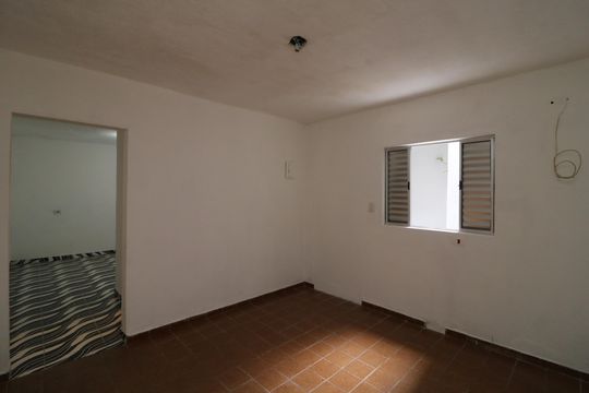 Quarto de casa para alugar com 1 quarto, 45m² em Vila Ester, São Paulo