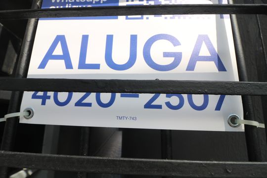 Placa de casa para alugar com 1 quarto, 45m² em Vila Ester, São Paulo