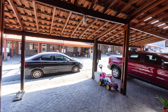 Garagem de casa de condomínio para alugar com 2 quartos, 75m² em Jardim Adriana, Guarulhos