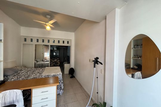 Quarto de apartamento à venda com 1 quarto, 41m² em Copacabana, Rio de Janeiro