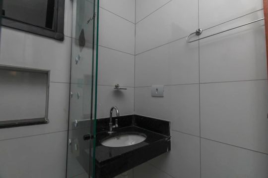 Banheiro de apartamento para alugar com 1 quarto, 36m² em Parque da Vila Prudente, São Paulo