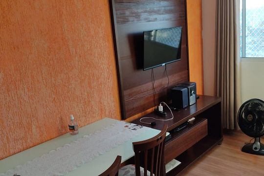 Sala de apartamento à venda com 2 quartos, 45m² em Parque Guarapiranga, São Paulo