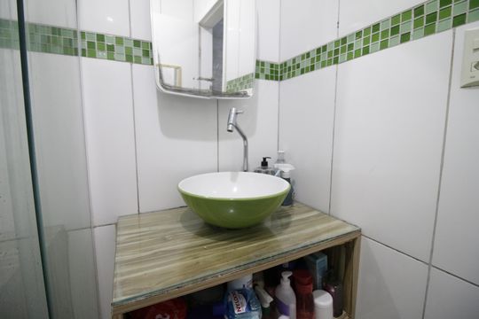 Banheiro de casa para alugar com 2 quartos, 60m² em Jacarepaguá, Rio de Janeiro