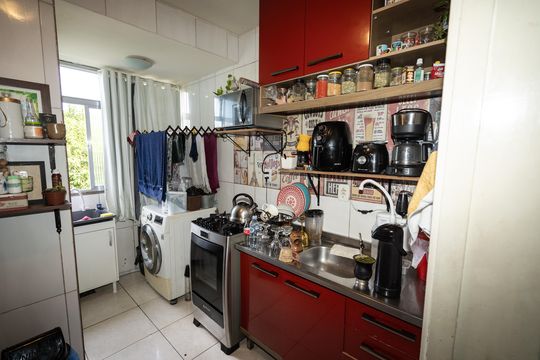 Cozinha de apartamento à venda com 3 quartos, 81m² em Higienópolis, Porto Alegre